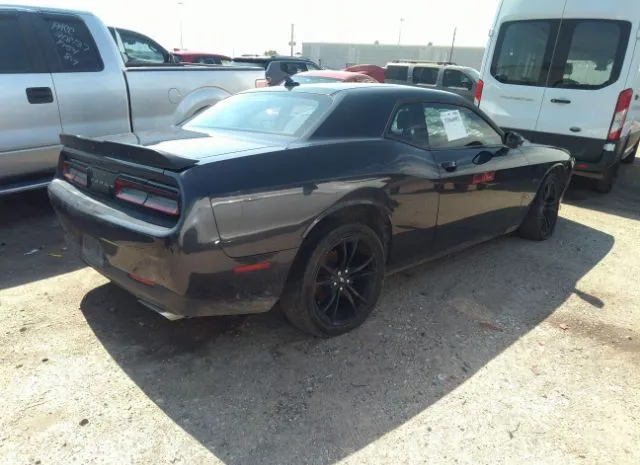 Photo 3 VIN: 2C3CDZBT0JH204828 - DODGE CHALLENGER 