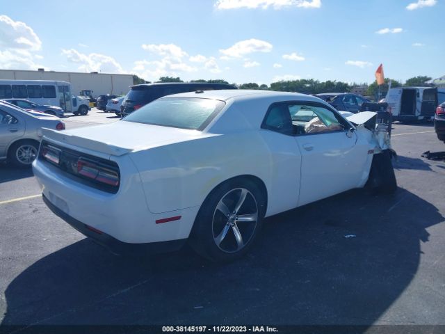 Photo 3 VIN: 2C3CDZBT0KH651905 - DODGE CHALLENGER 