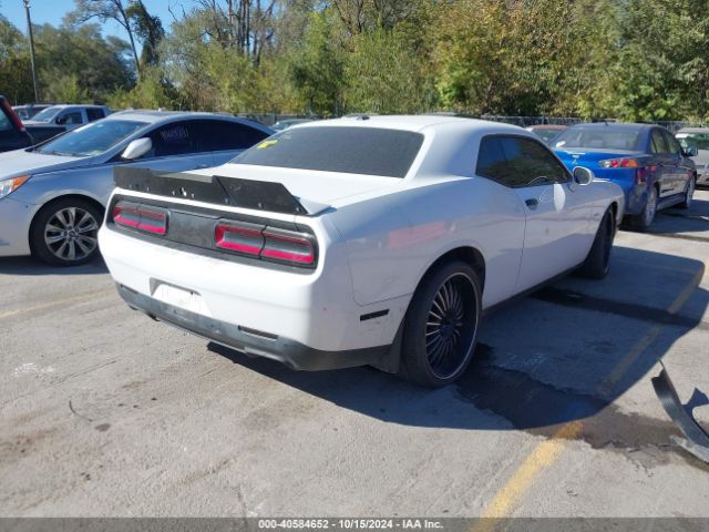 Photo 3 VIN: 2C3CDZBT1KH627936 - DODGE CHALLENGER 