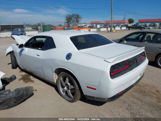 Photo 2 VIN: 2C3CDZBT2GH125699 - DODGE CHALLENGER 