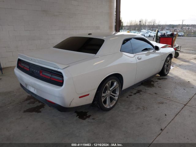 Photo 3 VIN: 2C3CDZBT2LH118469 - DODGE CHALLENGER 