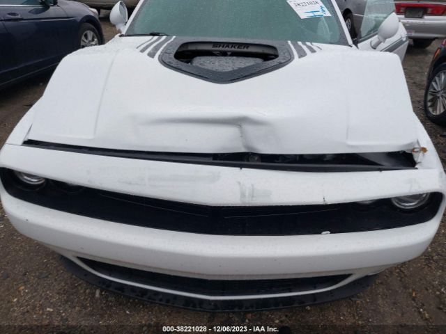 Photo 9 VIN: 2C3CDZBT3GH102352 - DODGE CHALLENGER 