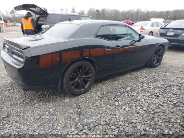 Photo 3 VIN: 2C3CDZBT3GH240750 - DODGE CHALLENGER 