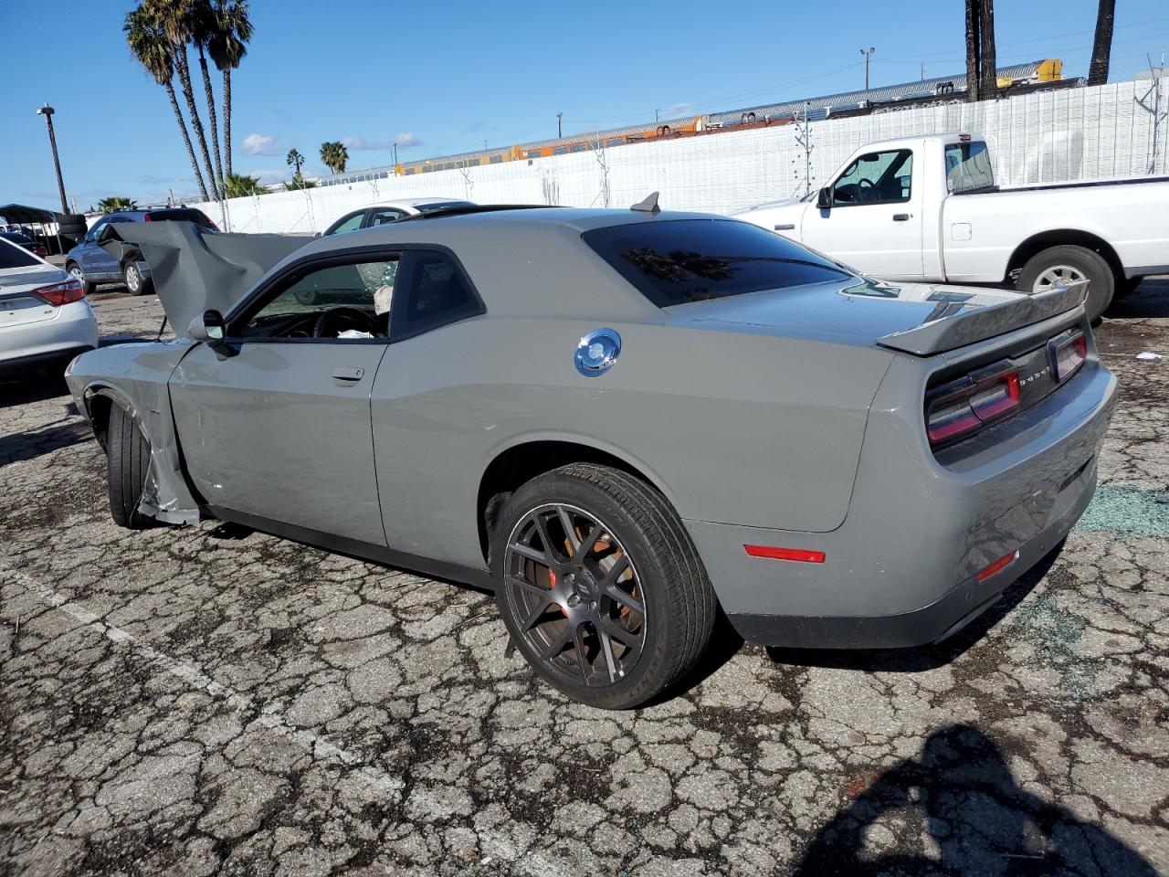 Photo 1 VIN: 2C3CDZBT3JH144723 - DODGE CHALLENGER 