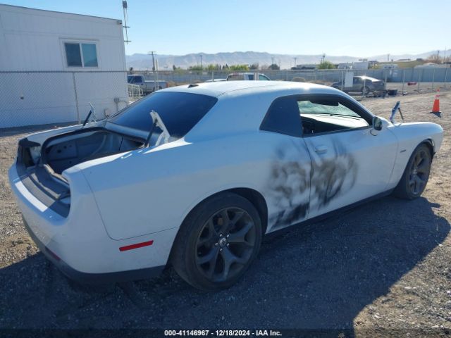 Photo 3 VIN: 2C3CDZBT3KH531936 - DODGE CHALLENGER 