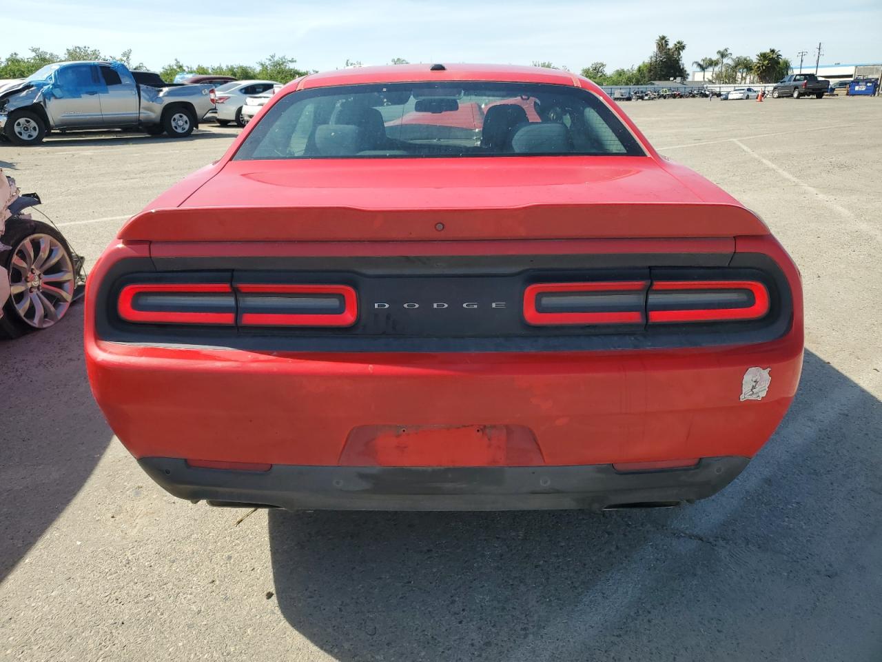 Photo 5 VIN: 2C3CDZBT3KH573586 - DODGE CHALLENGER 