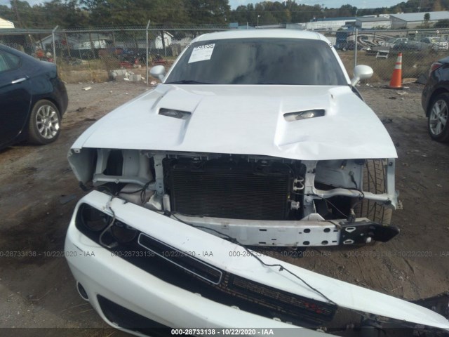 Photo 5 VIN: 2C3CDZBT4FH744271 - DODGE CHALLENGER 