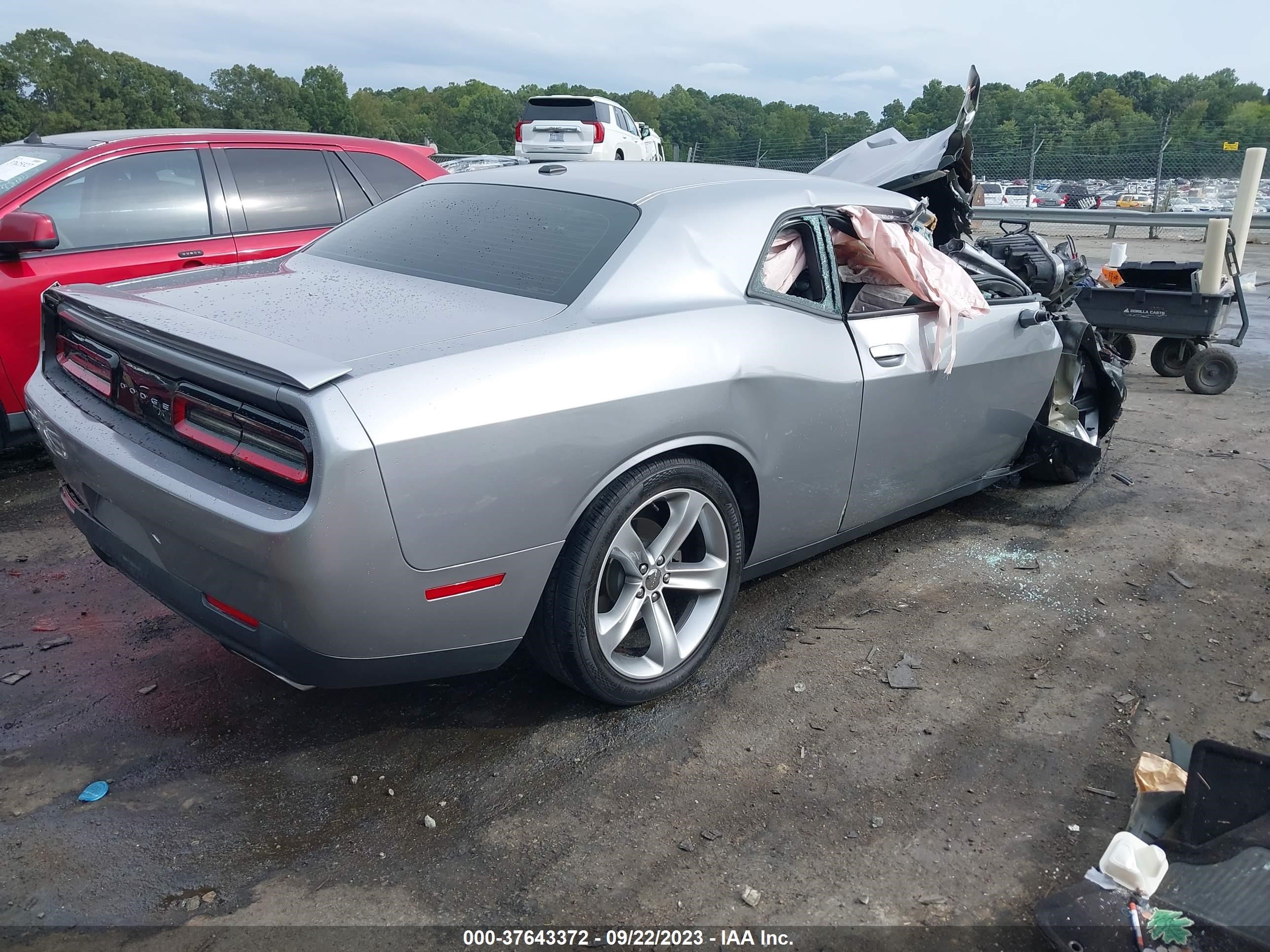 Photo 3 VIN: 2C3CDZBT4HH659014 - DODGE CHALLENGER 