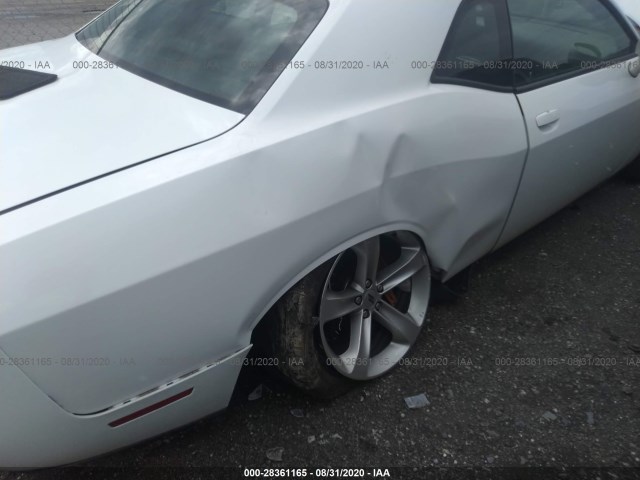 Photo 5 VIN: 2C3CDZBT4JH244166 - DODGE CHALLENGER 