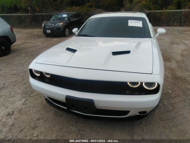 Photo 5 VIN: 2C3CDZBT4JH270637 - DODGE CHALLENGER 