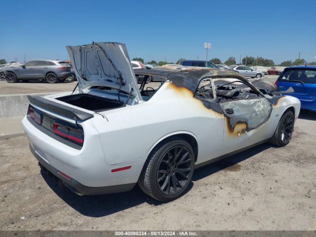 Photo 3 VIN: 2C3CDZBT4KH556957 - DODGE CHALLENGER 