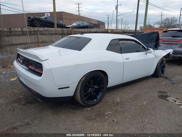 Photo 3 VIN: 2C3CDZBT4KH578389 - DODGE CHALLENGER 