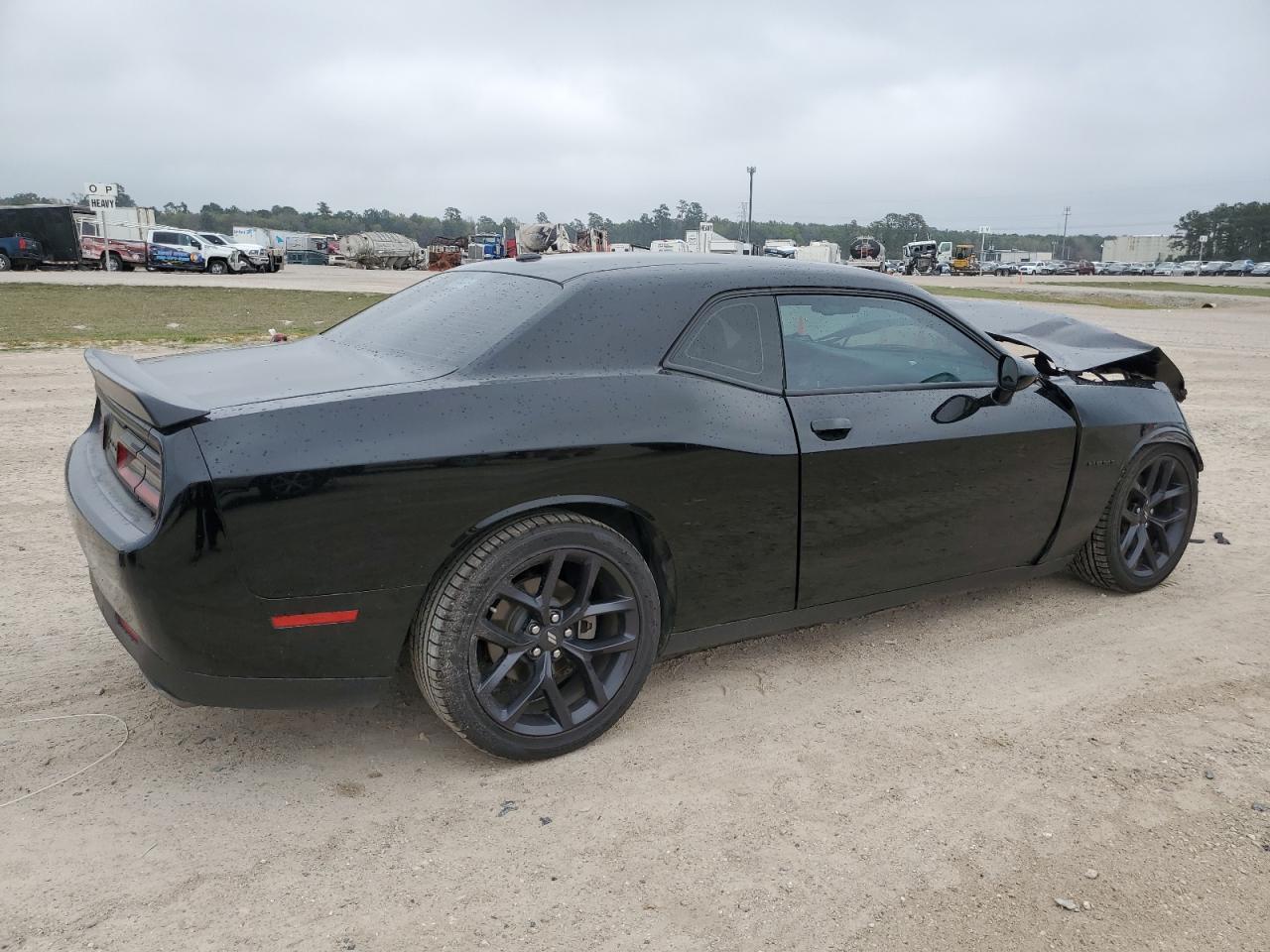 Photo 2 VIN: 2C3CDZBT4MH552068 - DODGE CHALLENGER 