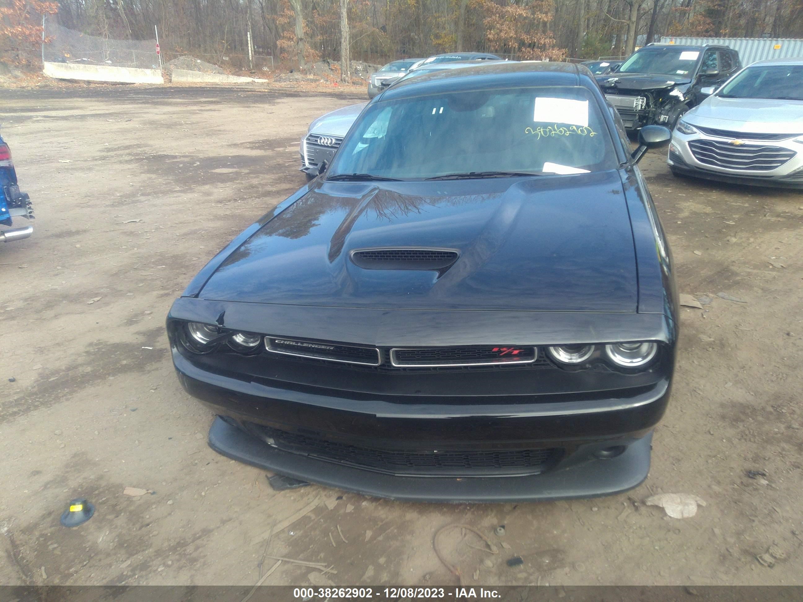 Photo 11 VIN: 2C3CDZBT4PH573684 - DODGE CHALLENGER 