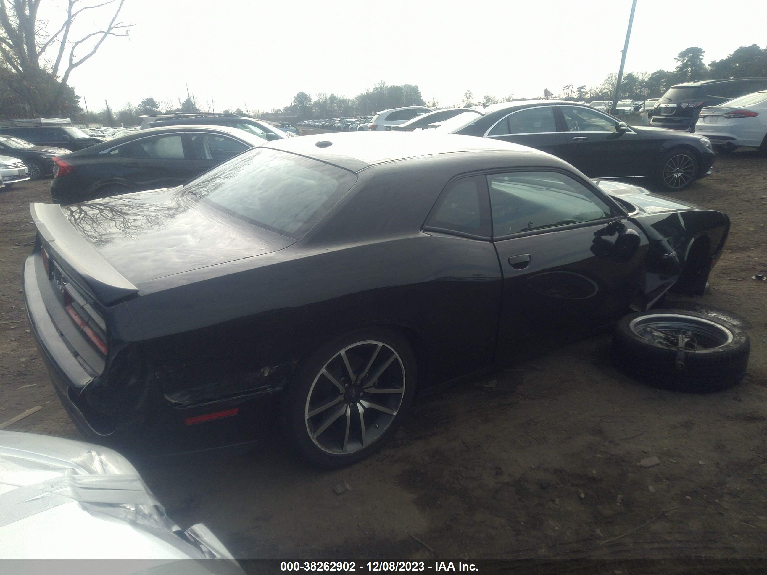 Photo 3 VIN: 2C3CDZBT4PH573684 - DODGE CHALLENGER 