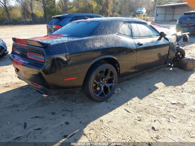 Photo 3 VIN: 2C3CDZBT5FH775240 - DODGE CHALLENGER 