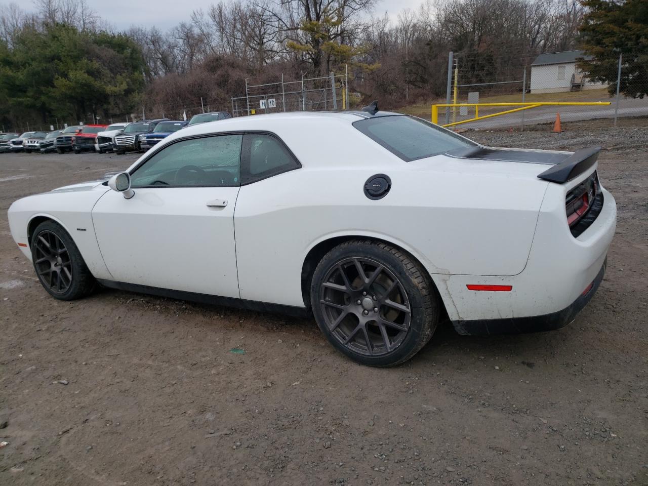 Photo 1 VIN: 2C3CDZBT5GH137586 - DODGE CHALLENGER 