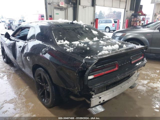 Photo 2 VIN: 2C3CDZBT5GH237039 - DODGE CHALLENGER 