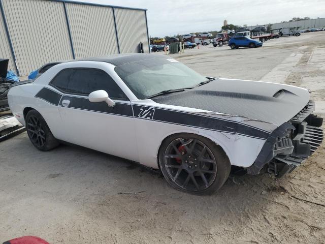 Photo 3 VIN: 2C3CDZBT6JH204400 - DODGE CHALLENGER 