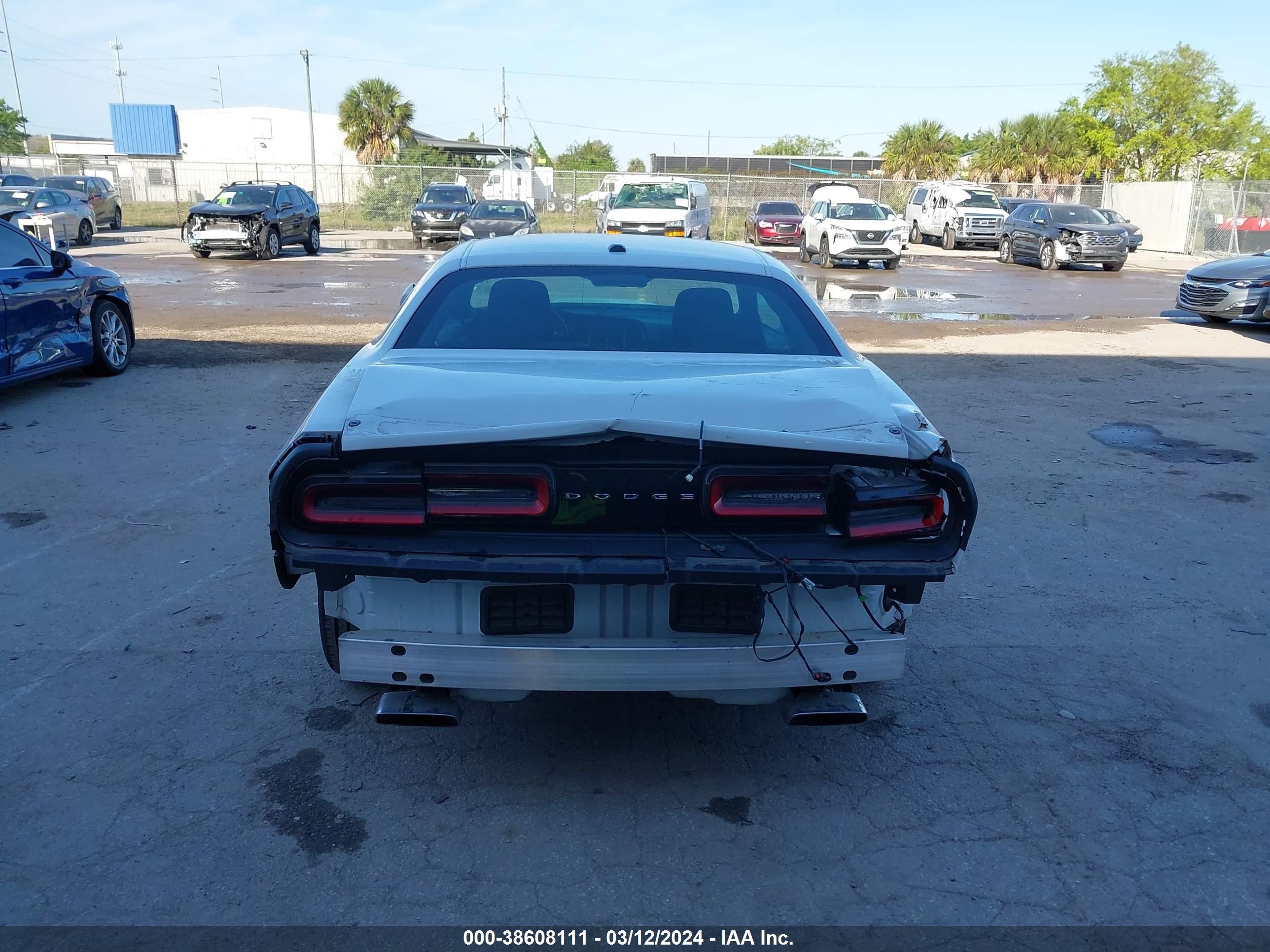 Photo 5 VIN: 2C3CDZBT6PH525815 - DODGE CHALLENGER 