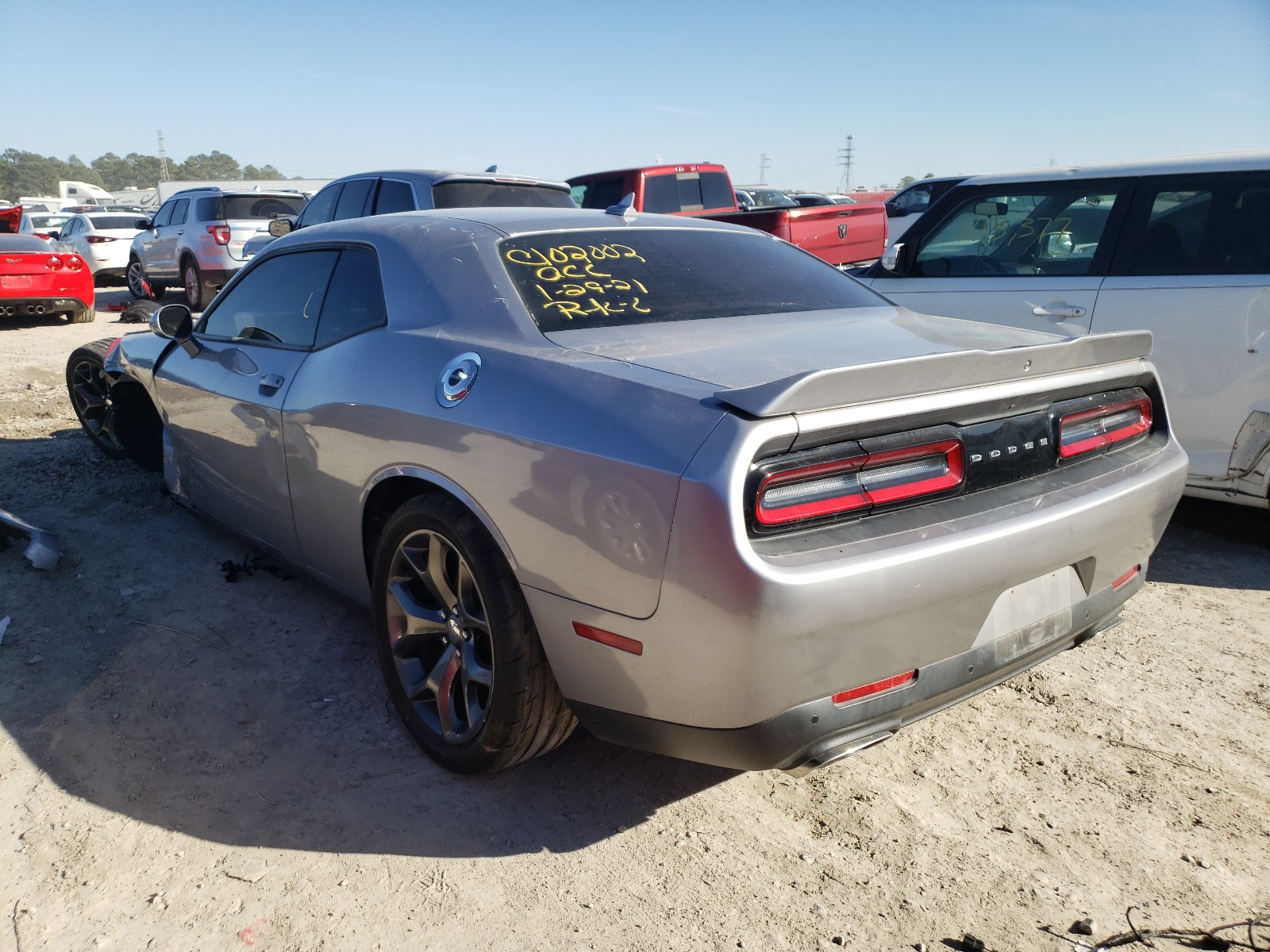 Photo 2 VIN: 2C3CDZBT7FH715749 - DODGE CHALLENGER 