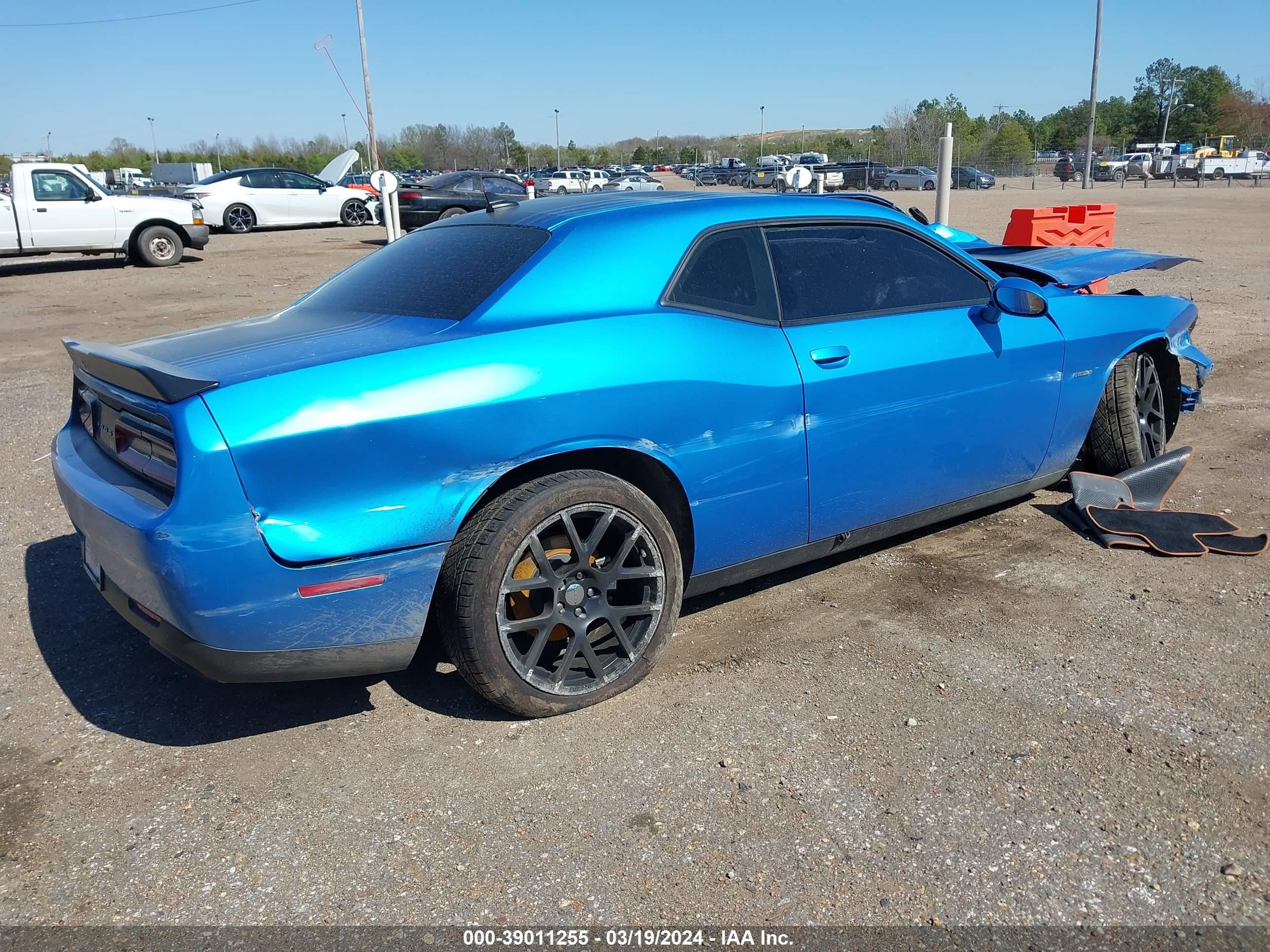 Photo 3 VIN: 2C3CDZBT7FH914154 - DODGE CHALLENGER 