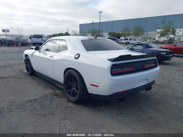 Photo 2 VIN: 2C3CDZBT7HH633412 - DODGE CHALLENGER 