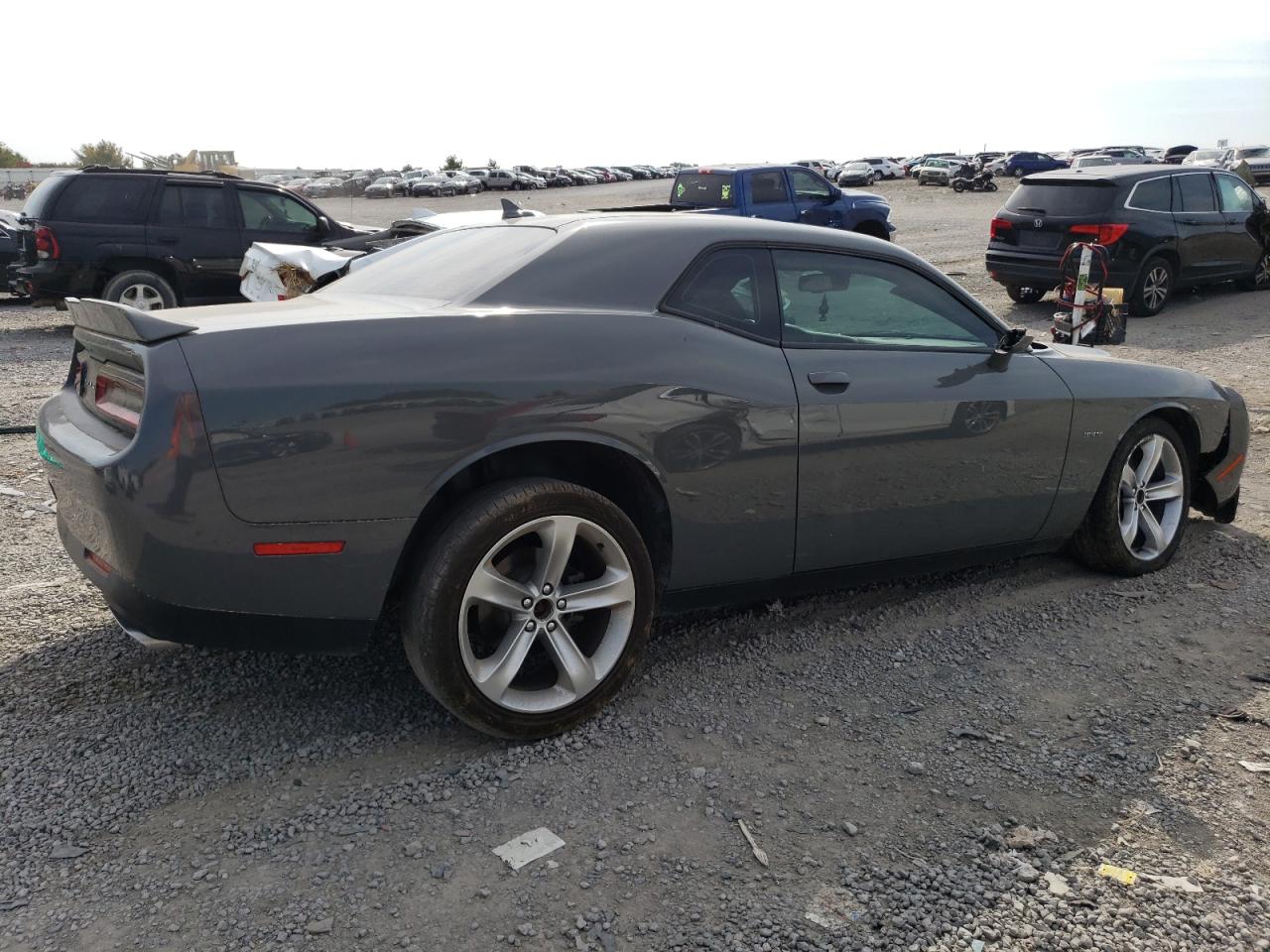 Photo 2 VIN: 2C3CDZBT7JH161136 - DODGE CHALLENGER 