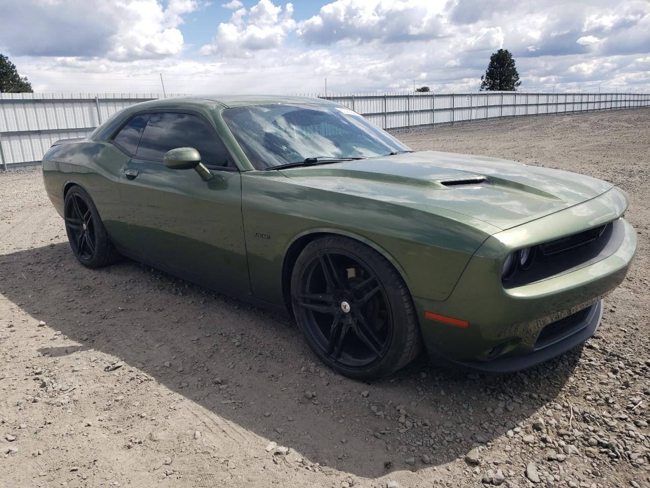 Photo 3 VIN: 2C3CDZBT7JH178180 - DODGE CHALLENGER 