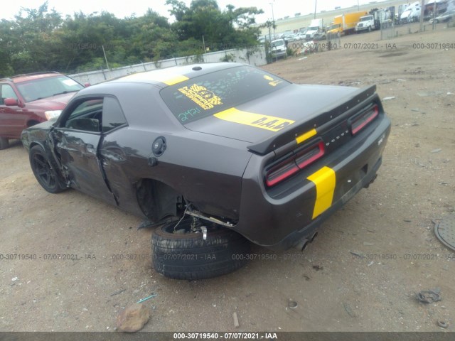 Photo 2 VIN: 2C3CDZBT7JH300858 - DODGE CHALLENGER 