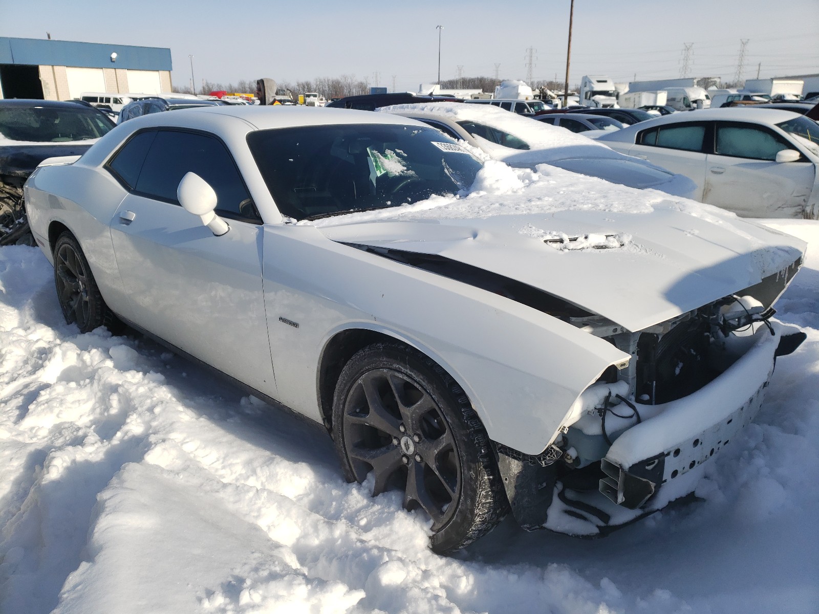 Photo 0 VIN: 2C3CDZBT7JH327297 - DODGE CHALLENGER 