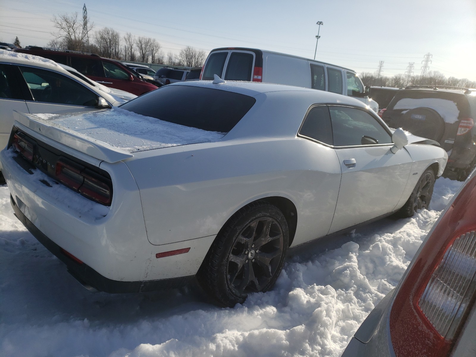 Photo 3 VIN: 2C3CDZBT7JH327297 - DODGE CHALLENGER 