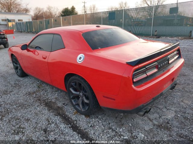 Photo 2 VIN: 2C3CDZBT7KH627701 - DODGE CHALLENGER 