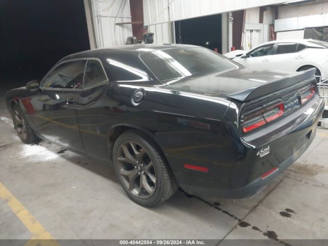 Photo 2 VIN: 2C3CDZBT7KH731945 - DODGE CHALLENGER 