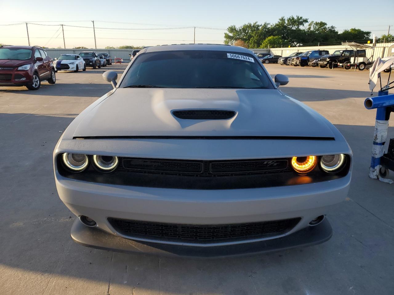 Photo 4 VIN: 2C3CDZBT7LH242964 - DODGE CHALLENGER 