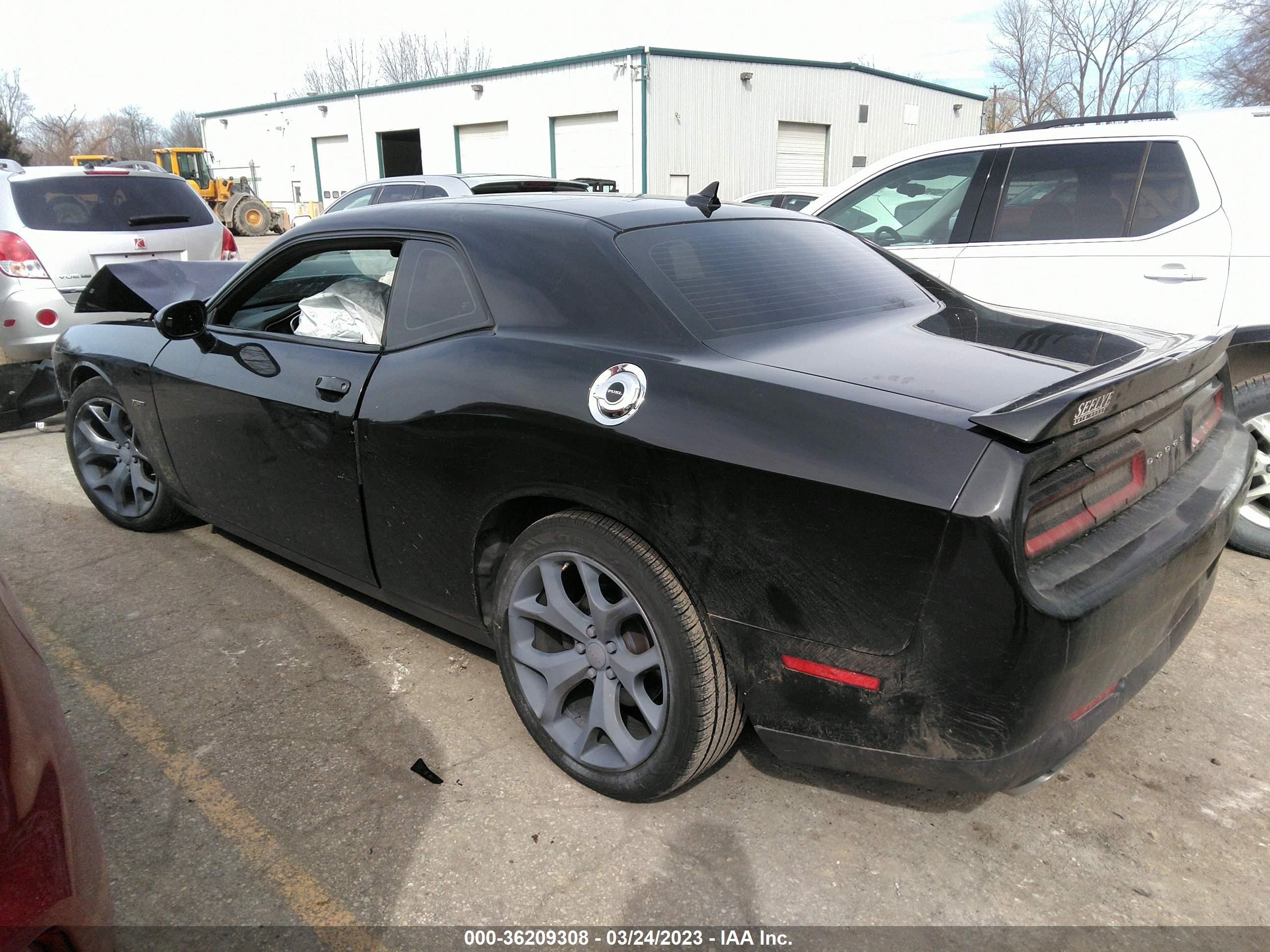 Photo 2 VIN: 2C3CDZBT8FH727442 - DODGE CHALLENGER 