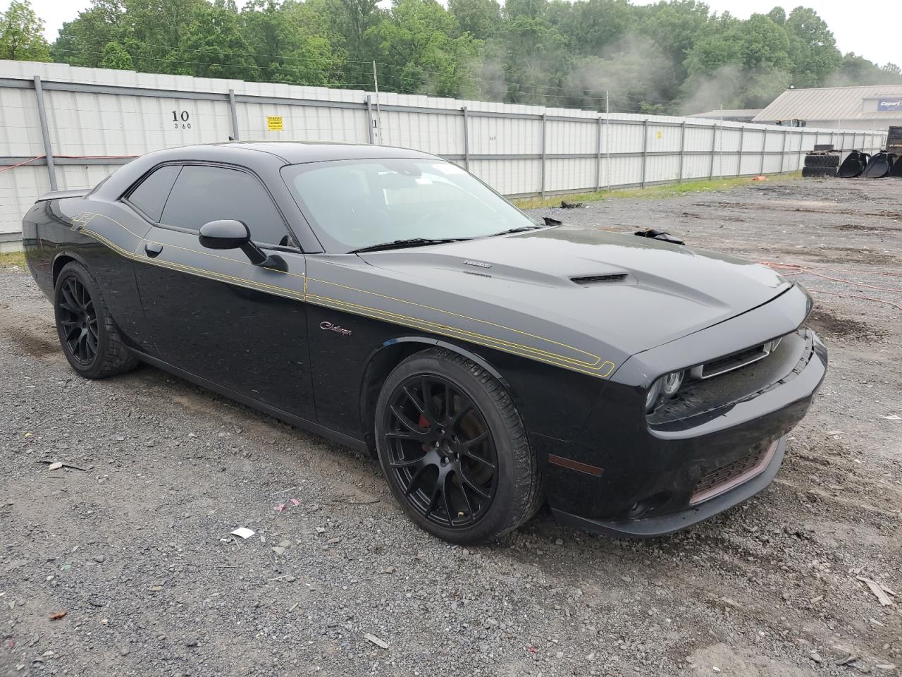 Photo 3 VIN: 2C3CDZBT8GH289703 - DODGE CHALLENGER 