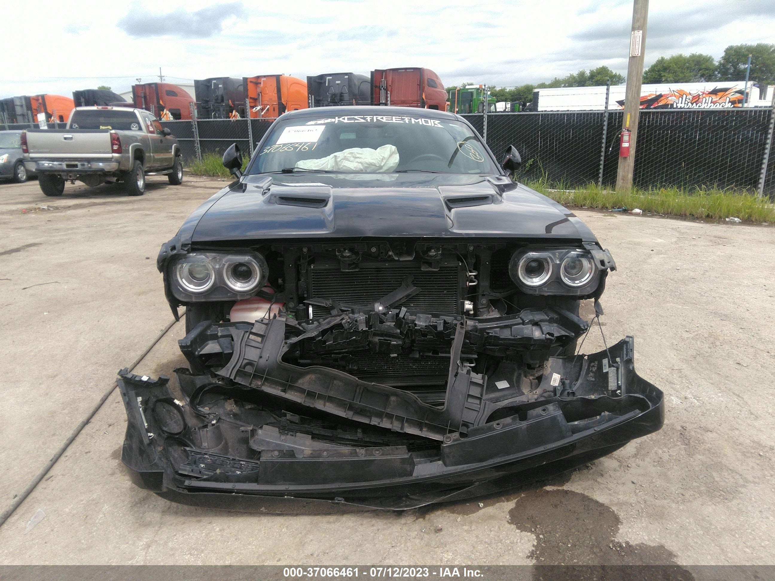 Photo 11 VIN: 2C3CDZBT8HH606039 - DODGE CHALLENGER 