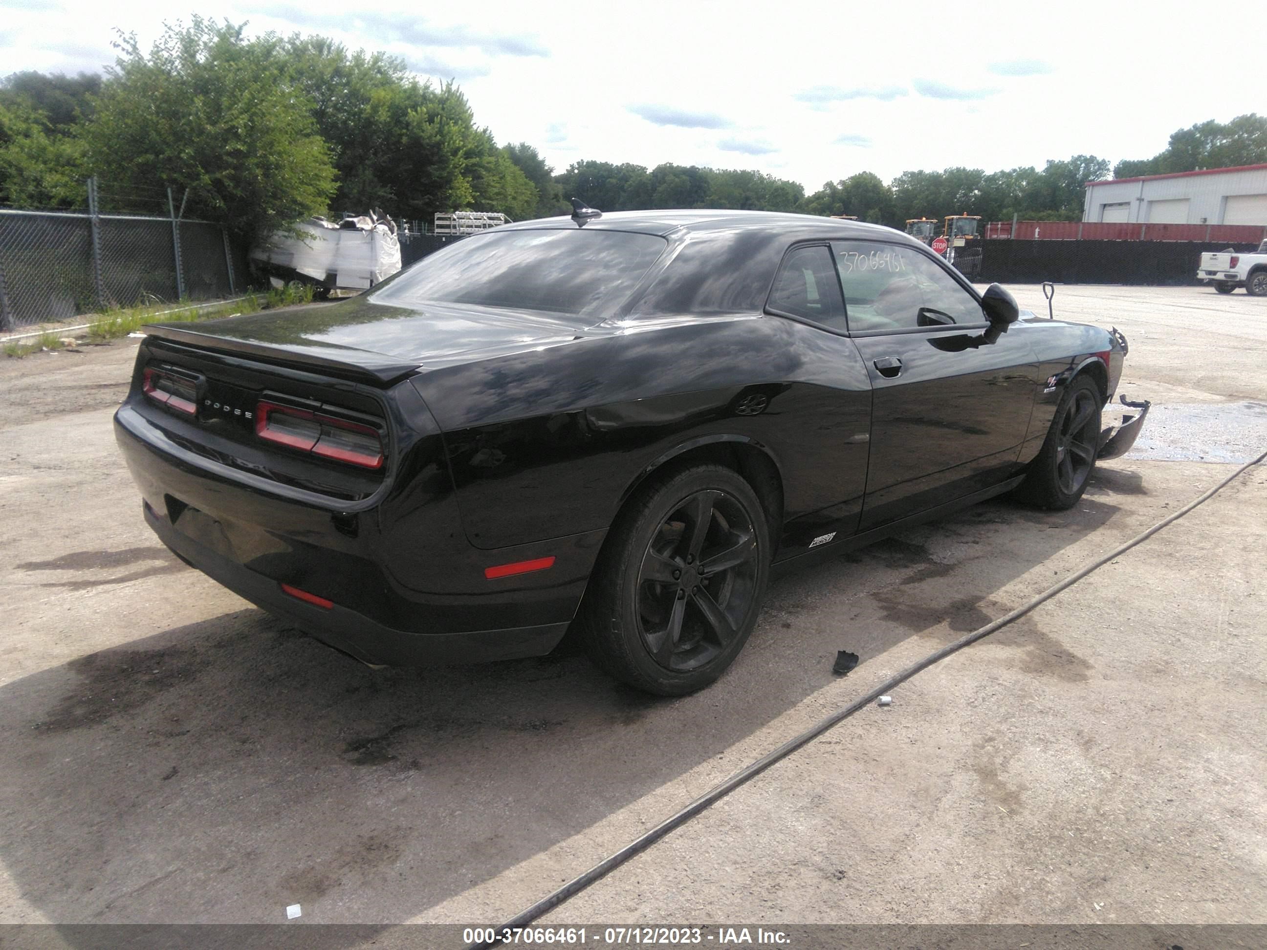 Photo 3 VIN: 2C3CDZBT8HH606039 - DODGE CHALLENGER 