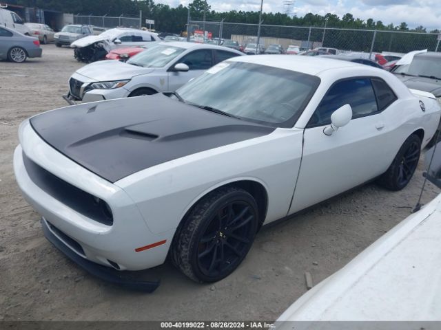 Photo 1 VIN: 2C3CDZBT8JH332959 - DODGE CHALLENGER 