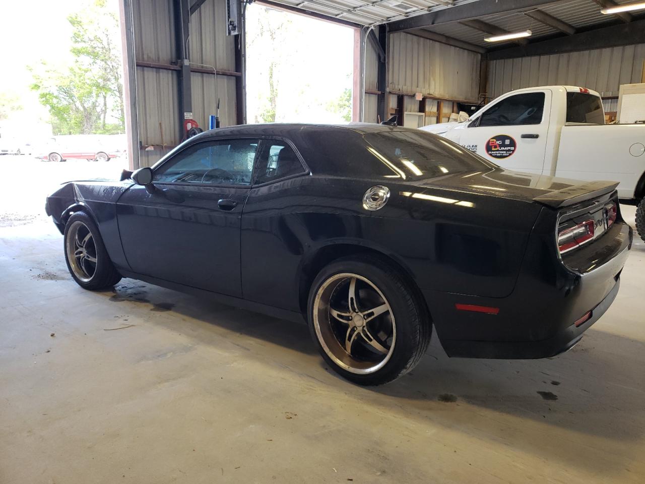 Photo 1 VIN: 2C3CDZBT9FH723951 - DODGE CHALLENGER 