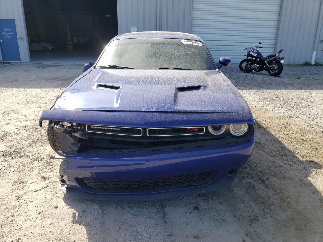 Photo 4 VIN: 2C3CDZBT9JH161185 - DODGE CHALLENGER 