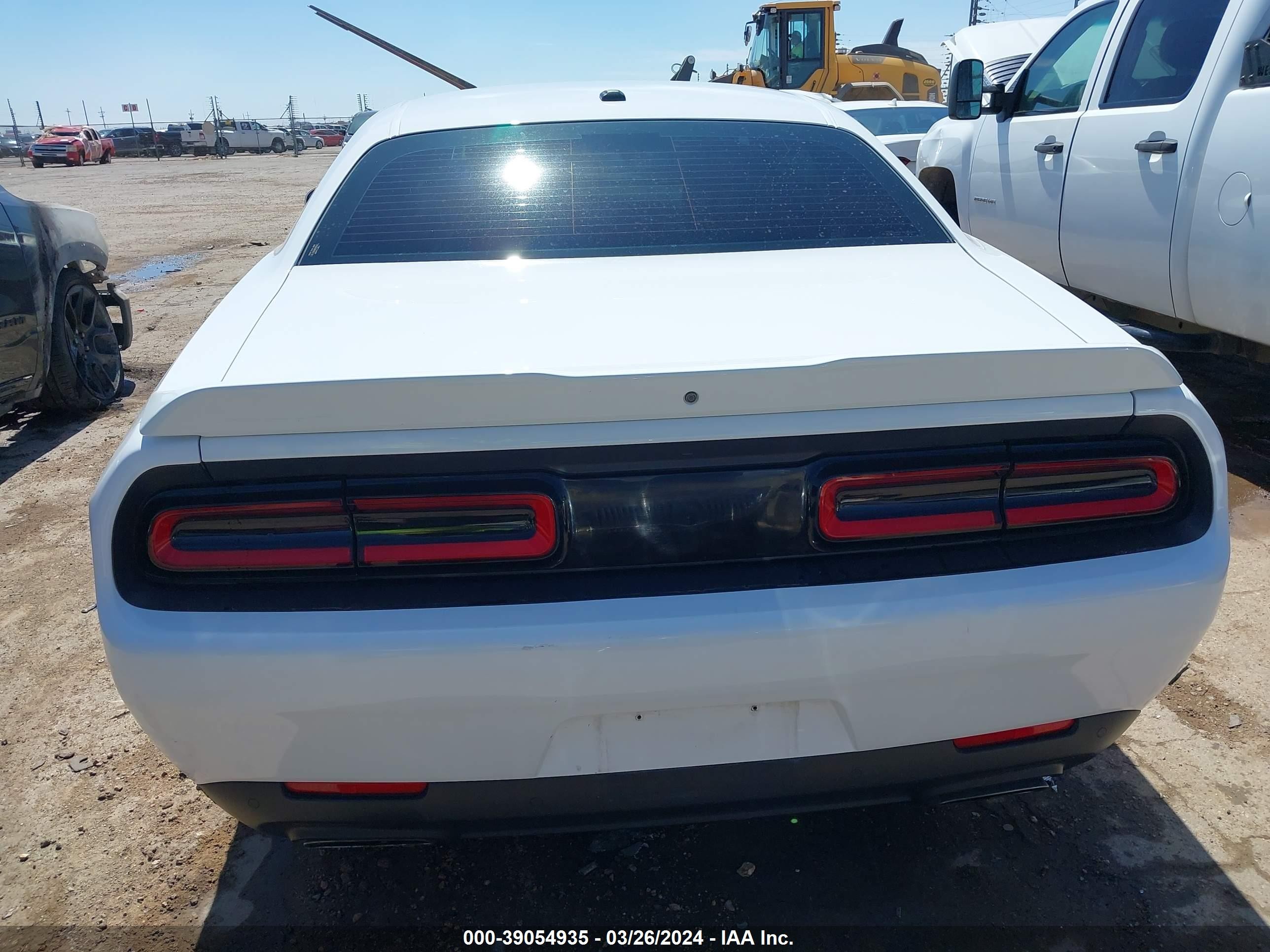 Photo 15 VIN: 2C3CDZBT9K8660540 - DODGE CHALLENGER 