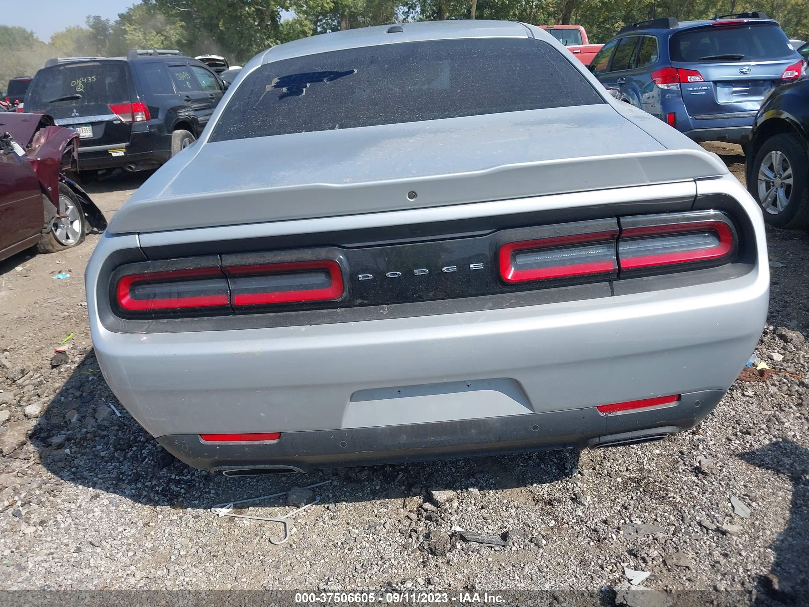 Photo 16 VIN: 2C3CDZBT9NH105611 - DODGE CHALLENGER 