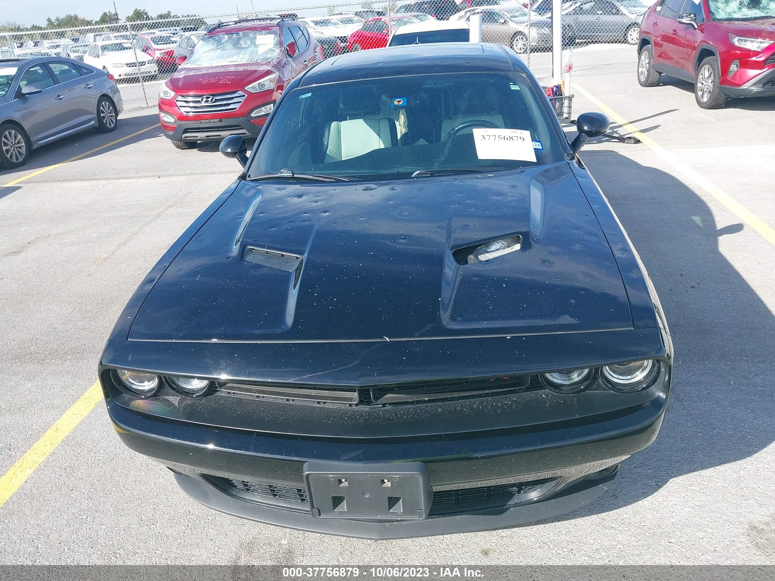 Photo 11 VIN: 2C3CDZBTXFH724199 - DODGE CHALLENGER 