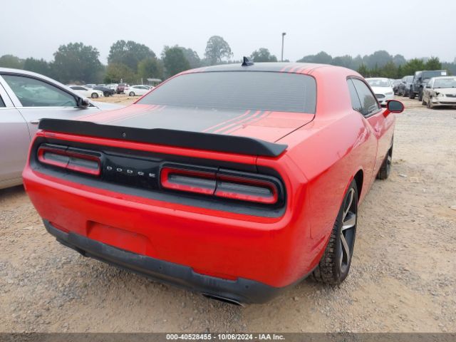 Photo 3 VIN: 2C3CDZBTXGH102302 - DODGE CHALLENGER 