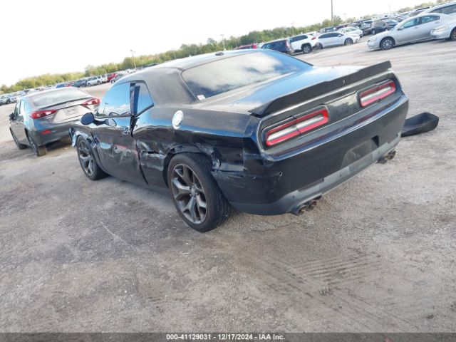 Photo 2 VIN: 2C3CDZBTXGH353577 - DODGE CHALLENGER 