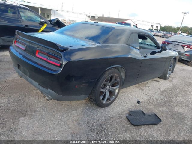 Photo 3 VIN: 2C3CDZBTXGH353577 - DODGE CHALLENGER 