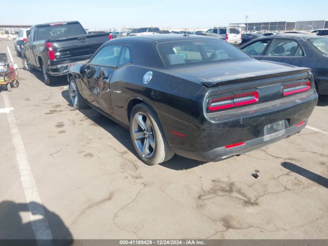 Photo 2 VIN: 2C3CDZBTXHH568958 - DODGE CHALLENGER 