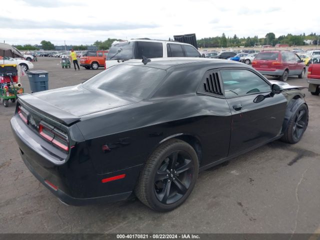 Photo 3 VIN: 2C3CDZBTXHH622565 - DODGE CHALLENGER 